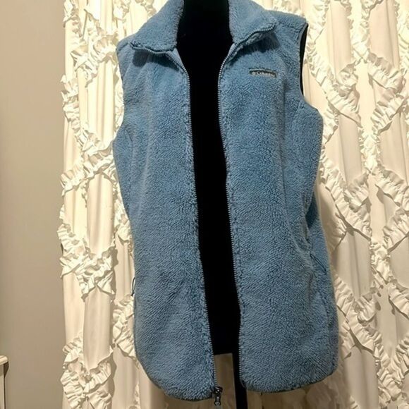 Columbia Jackets & Blazers - Columbia women’s large polyester vest    B